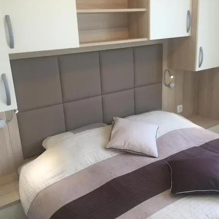 Сasa de vacaciones Floating House - Arena 2 Pula