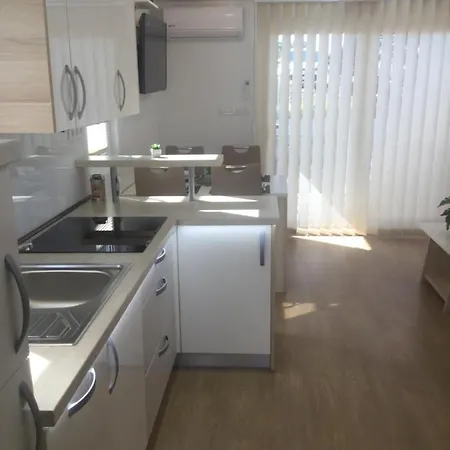 Floating House - Arena 2 Сasa de vacaciones Pula