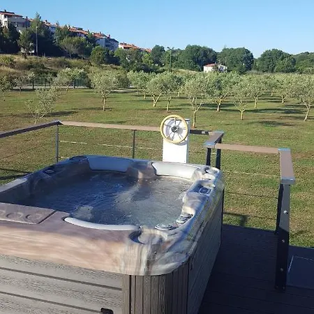 Floating House - Arena 2 * Póla