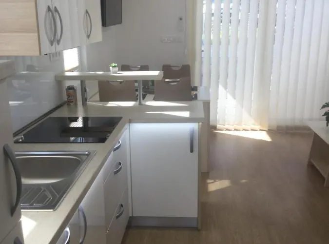 Floating House - Arena 2 Casa de Férias Pula