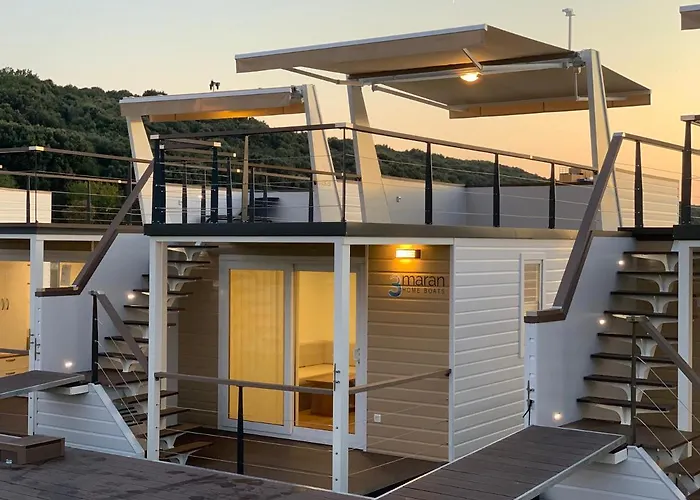 Floating House - Arena 2 * Pula