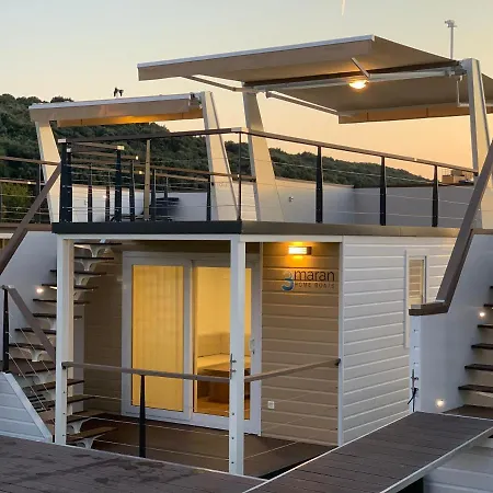 Floating House - Arena 2 * Pula